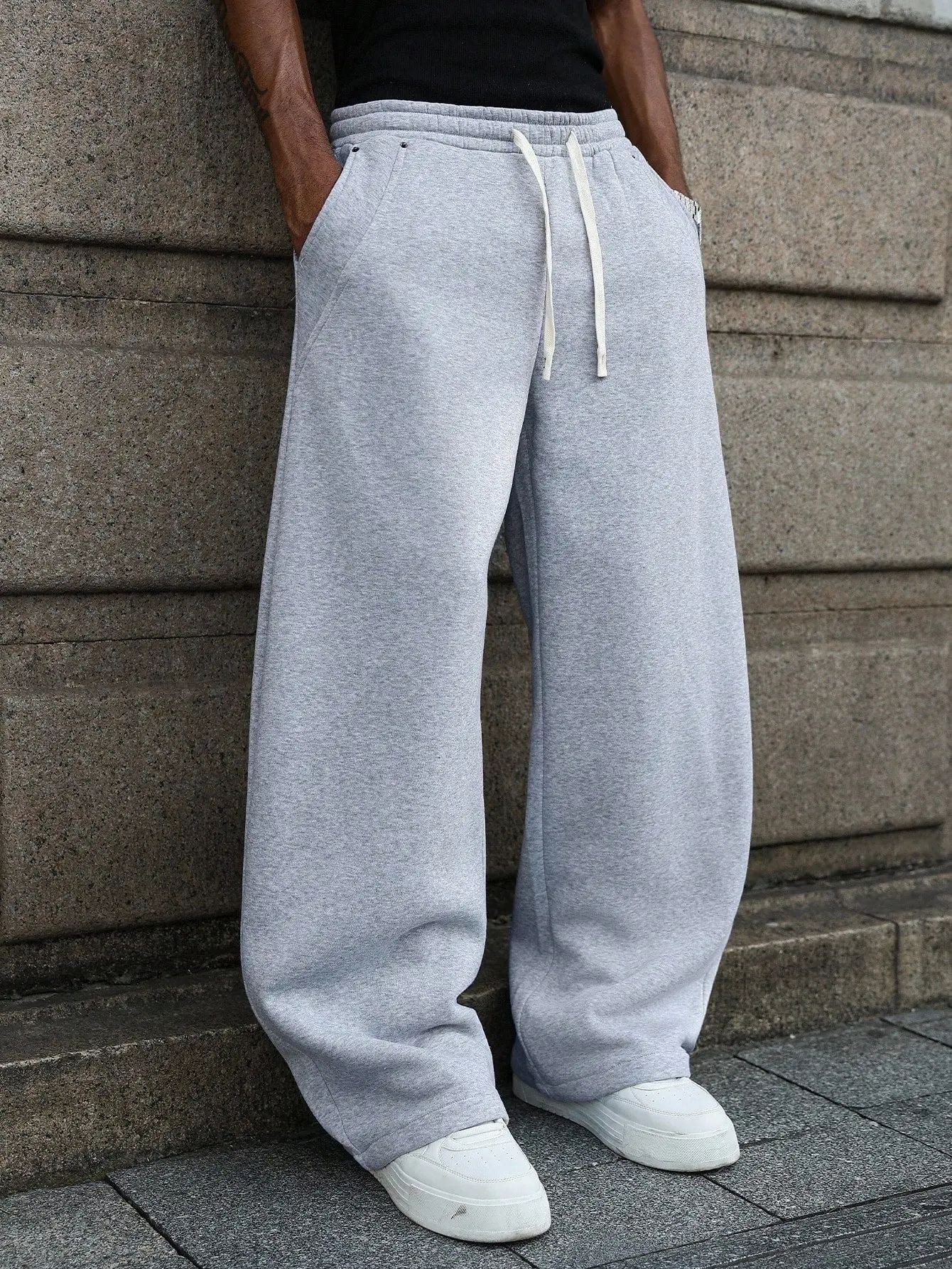 Men's Baggy Fleece Sweatpants - Loose Fit Casual Streetwear Jogger Pants